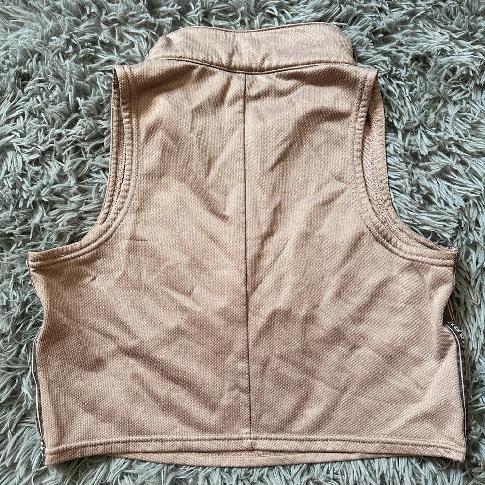 Gymshark top - Picture 4 of 5